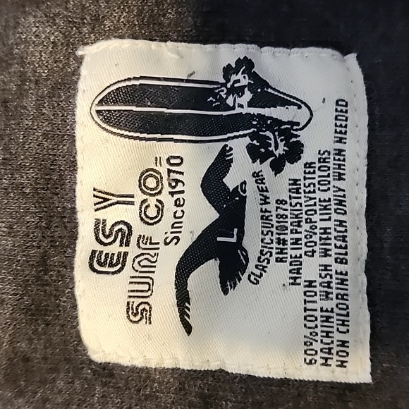 Women's est surf Co Aruba hooded sweatershirt with 1/4 zipper. - Picture 4 of 6